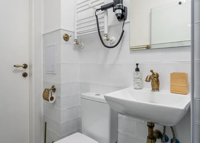 A Retreat In The Heart Of * ソフィア